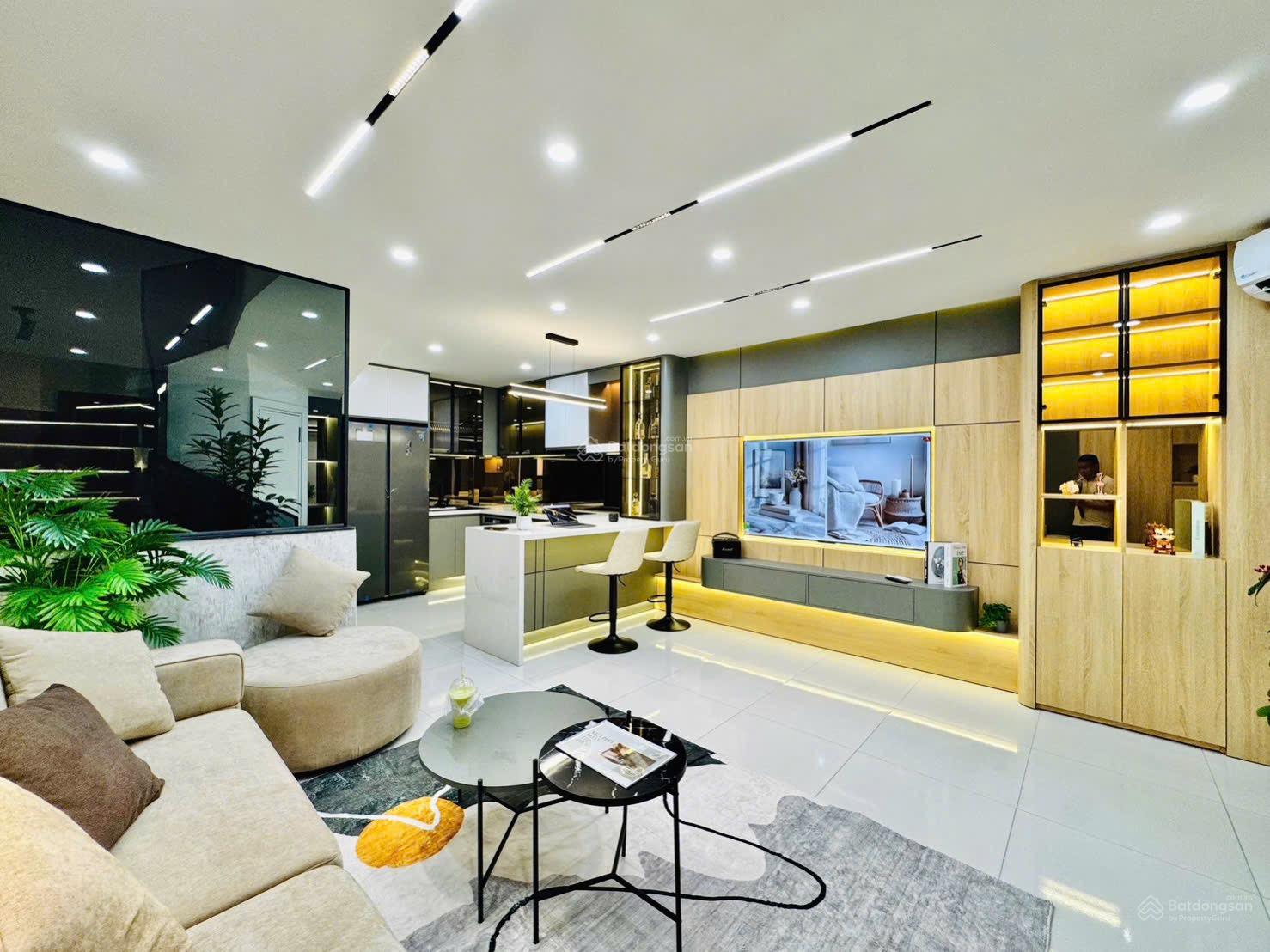 Siêu đẹp + Tặng nội thất Luxury! HXH 6m Đoàn Thị Điểm, PN - 5,5x12m, 5 tầng. Chỉ 13,5 tỷ 0925 049 *** Siêu đẹp + Tặng nội thất Luxury! HXH 6m Đoàn Thị Điểm, PN - 5,5x12m, 5 tầng. Chỉ 13,5 tỷ 0925 049 ***