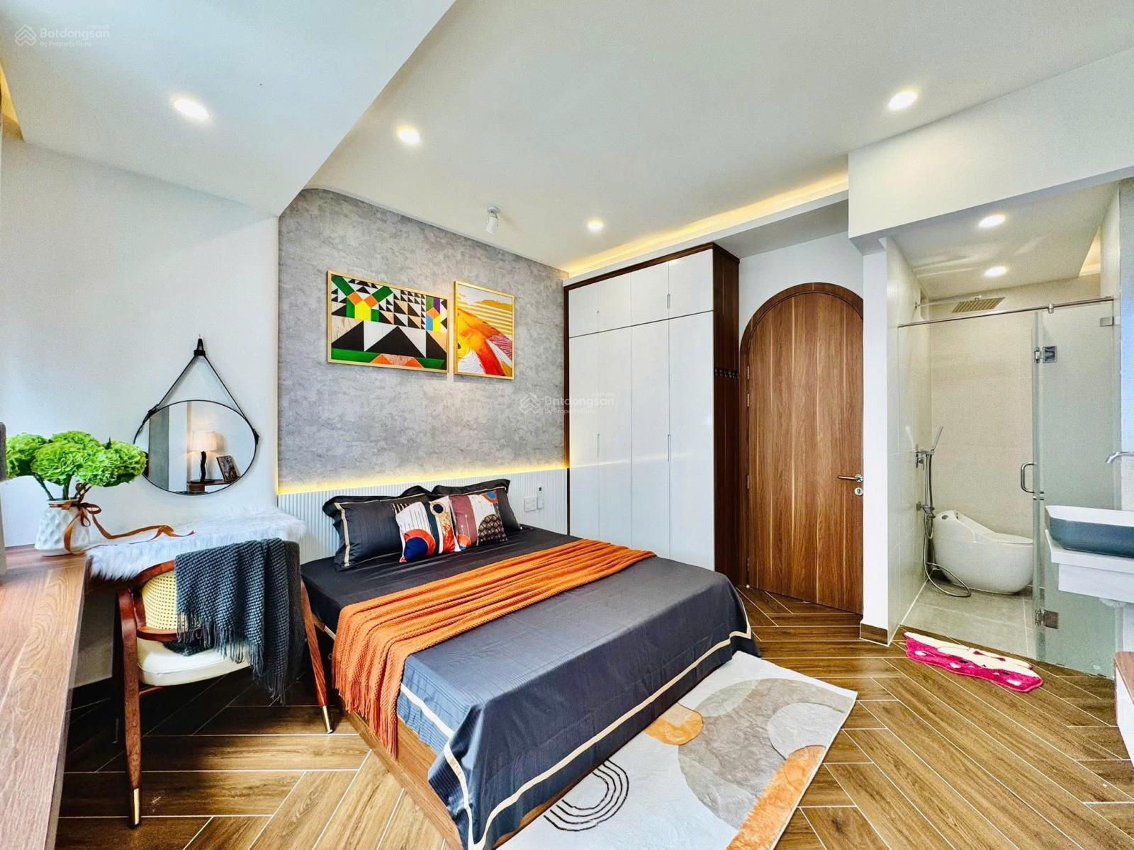 Bán Penthouse Cantavil view Điện Biên Phủ DT: 426m2 gồm 5PN & 4WC, giá 48 tỉ (TL)