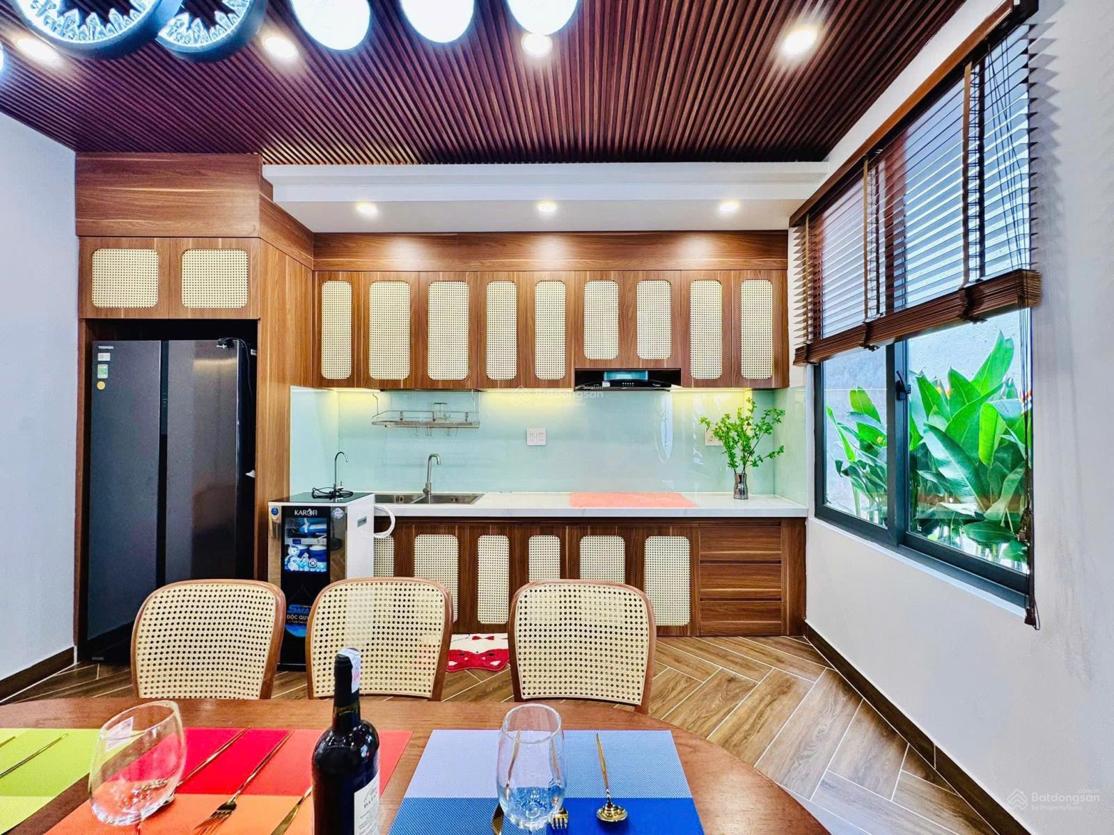 Bán Penthouse Cantavil view Điện Biên Phủ DT: 426m2 gồm 5PN & 4WC, giá 48 tỉ (TL)