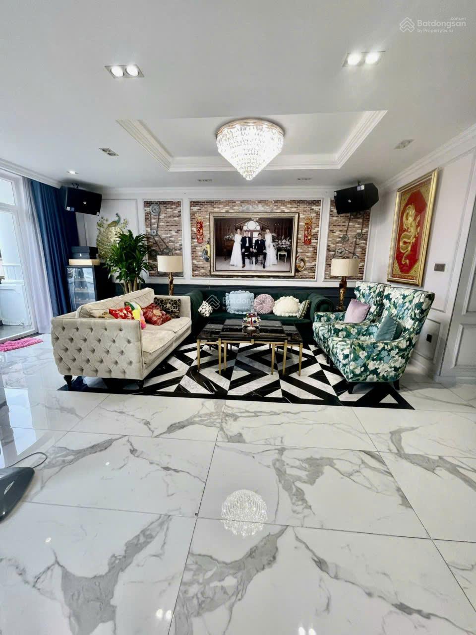 Bán căn duplex City Garden, 55 tỷ, 320m2, 4PN, hàng hiếm tại Bình Thạnh