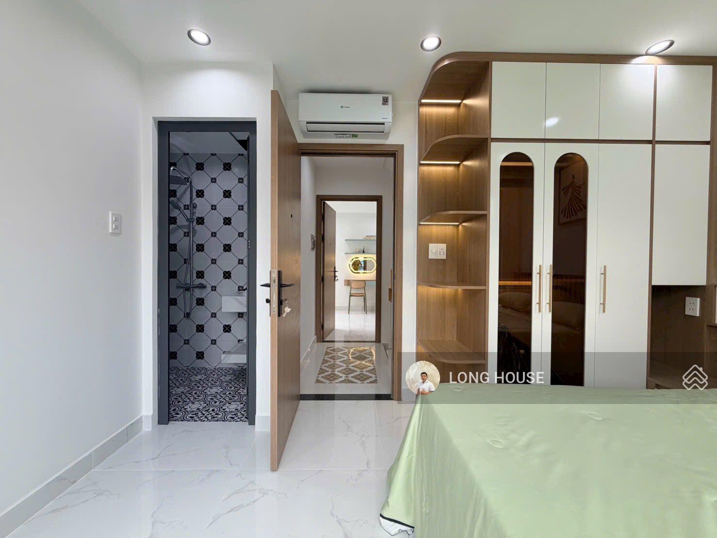 Nhà 5 tầng xây mới, gần 40m2, 5 phòng ngủ - hẻm rộng rãi sát mặt tiền Phùng Văn Cung