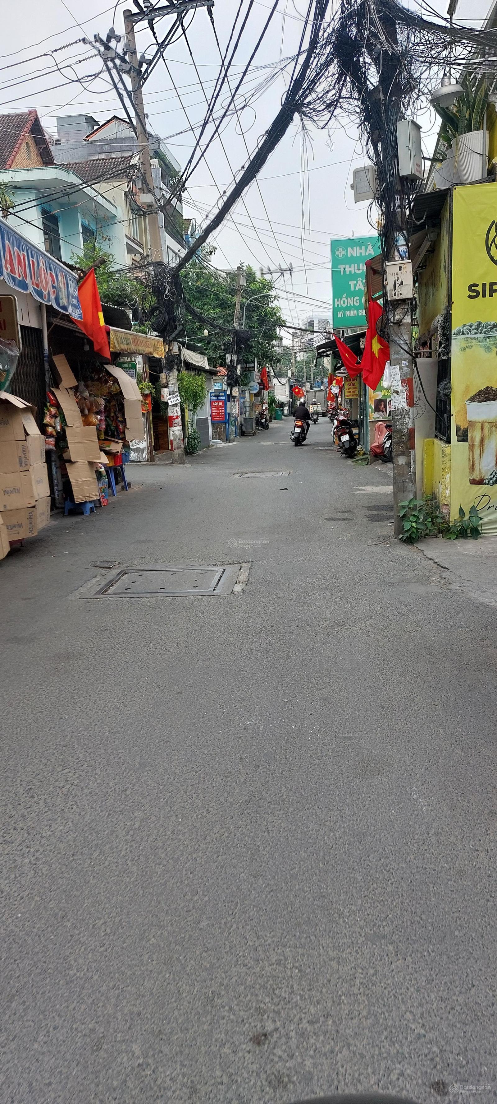 Cho thuê nhà ngay Trường Nguyễn Công Trứ, tiện vừa ở vừa KD Cho thuê nhà ngay Trường Nguyễn Công Trứ, tiện vừa ở vừa KD