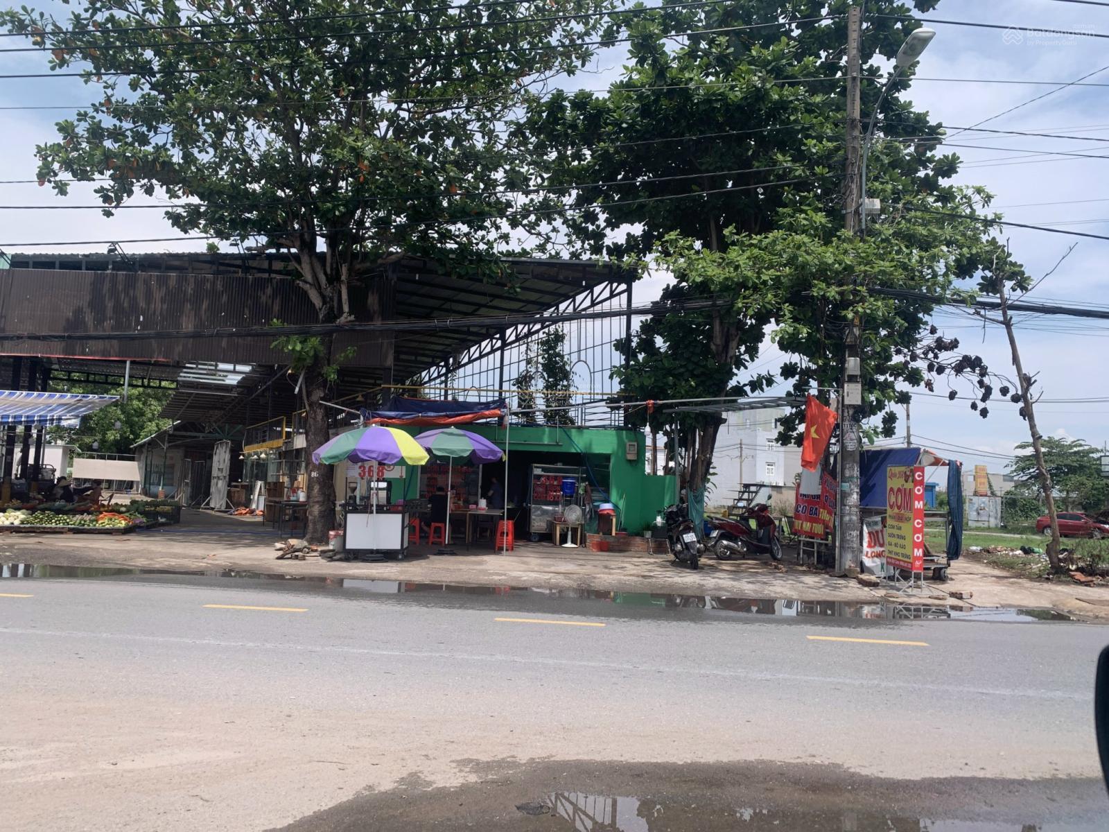 Bán Gấp 1773m2 Đất Thổ Cư .Dt:36x55m Lô Góc 2 Mặt Tiền Lã Xuân Oai, P Long Trường , Q9.Giá:103tr/m2 Bán Gấp 1773m2 Đất Thổ Cư .Dt:36x55m Lô Góc 2 Mặt Tiền Lã Xuân Oai, P Long Trường , Q9.Giá:103tr/m2