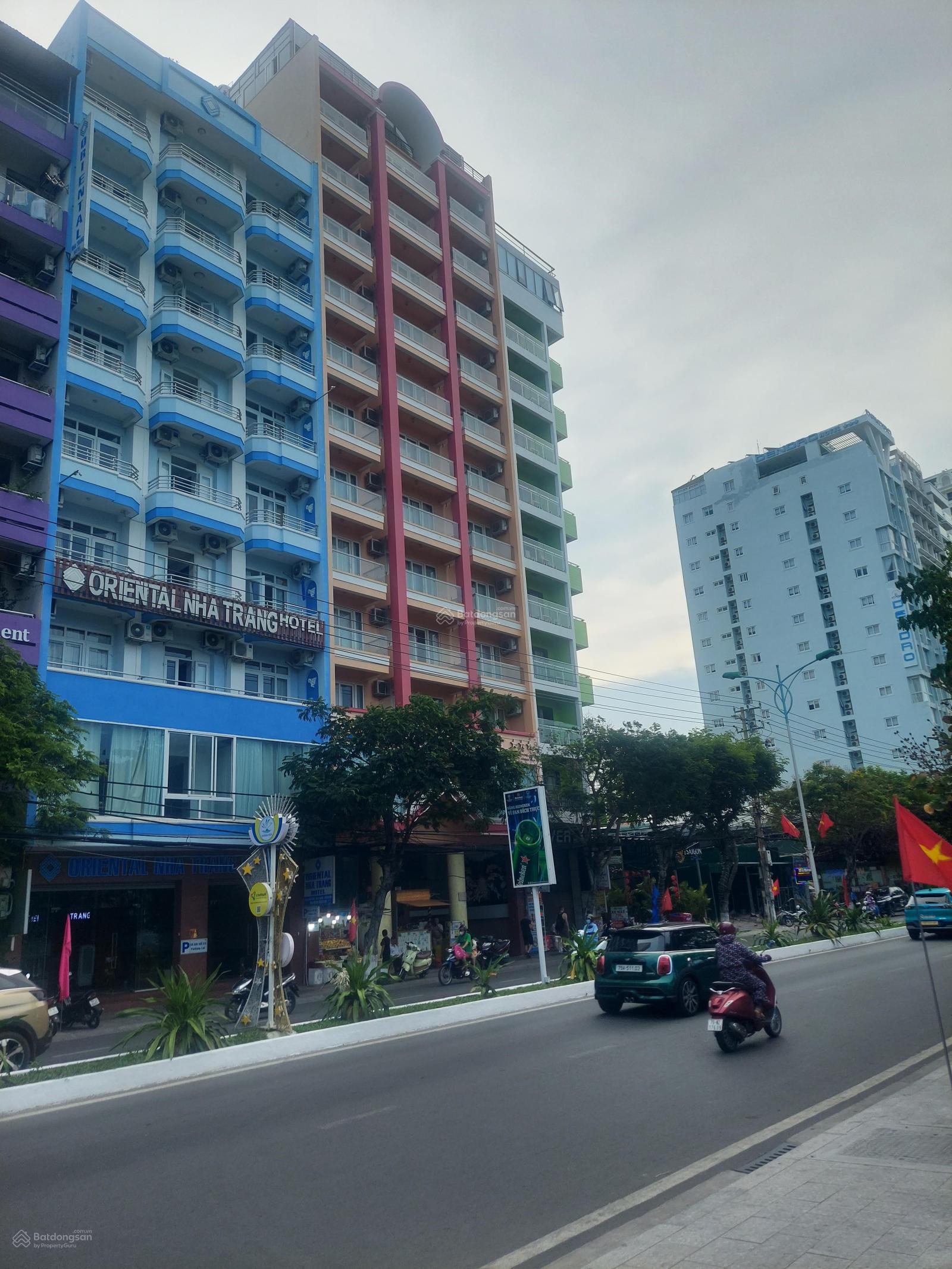 Bán khách sạn mặt tiền đường biển Trần Phú Nha Trang