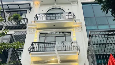 Giá bán nhanh trước Tết. LK 90m2 nhà 5 tầng Full nội thất. Có thang máy. Chính chủ giá 24.5 tỷ.