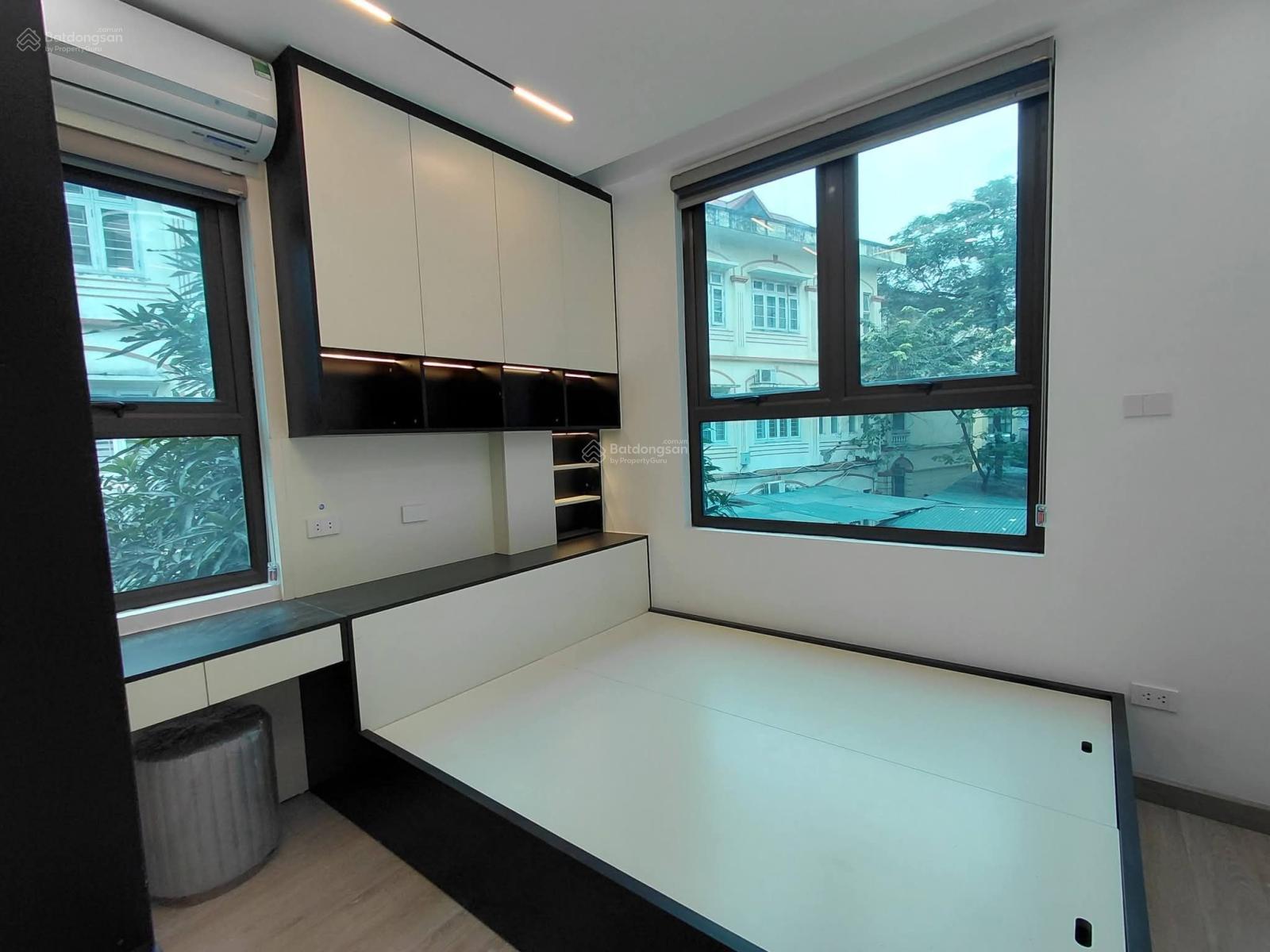 Bán gấp nhà Ngô Quyền,Hà Đông 40m 4 tầng, 20 ra trục chính ô tô tránh ,giá chỉ 8 tỷ