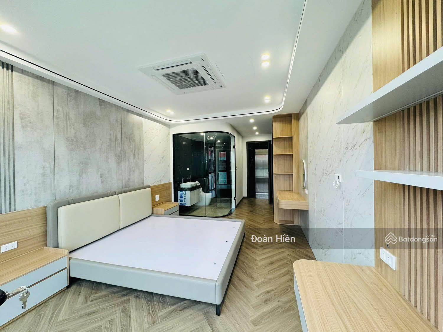 Siêu hiếm Kim Mã, 50m ra ô tô, ngõ thông ba gác, nhà dân xây, tặng NT, 46m2*4T, giá chỉ 8,5 tỷ