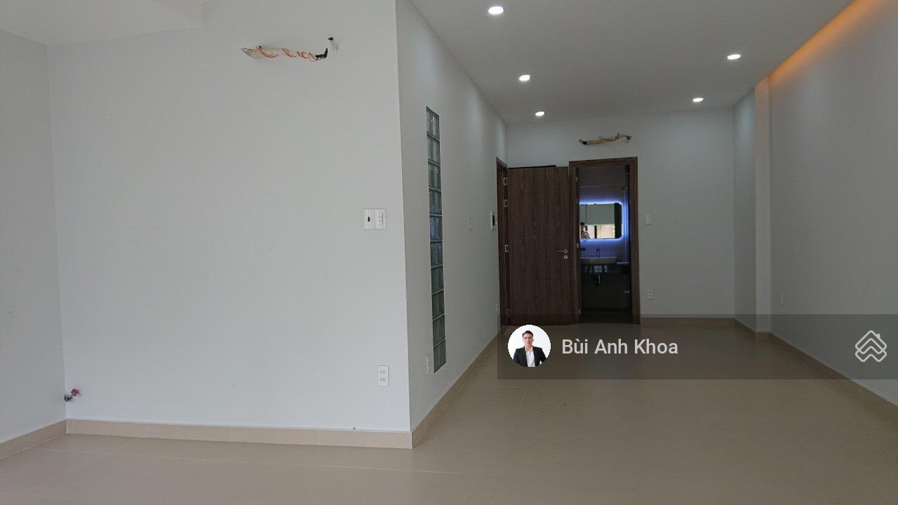 Nhà mới, ngang khủng 8m. Xe hơi đậu cửa ngay Hoàng Văn Thụ, PN (85m2) sẵn 5T Thang máy. Giá 16,5 tỷ Nhà mới, ngang khủng 8m. Xe hơi đậu cửa ngay Hoàng Văn Thụ, PN (85m2) sẵn 5T Thang máy. Giá 16,5 tỷ