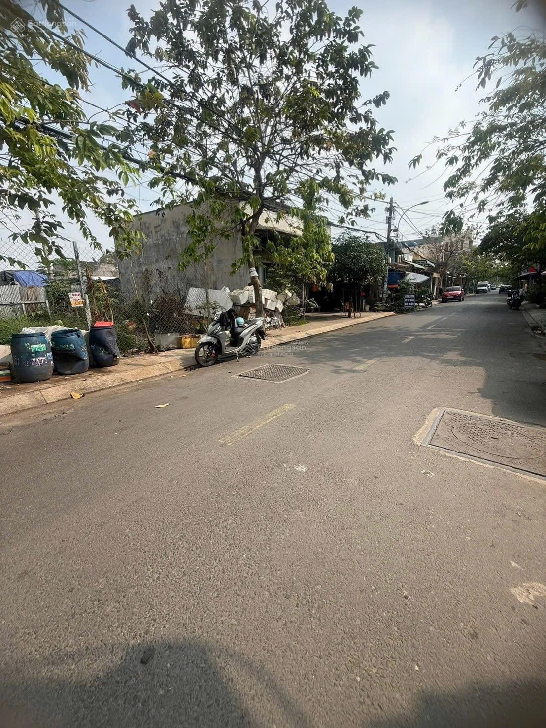 Bán đất tặng căn nhà mặt tiền Tiền Lân 15, xã Bà Điểm, giá 5tỷ2 Bán đất tặng căn nhà mặt tiền Tiền Lân 15, xã Bà Điểm, giá 5tỷ2