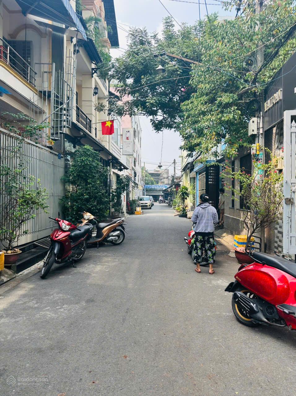 CĂN NHÀ 4 TẦNG HẺM NHỰA 6M CẦU XÉO P. TÂN QUÝ, Q. TÂN PHÚ Diện tích: 4.05 x 16m ( 64.8m2)