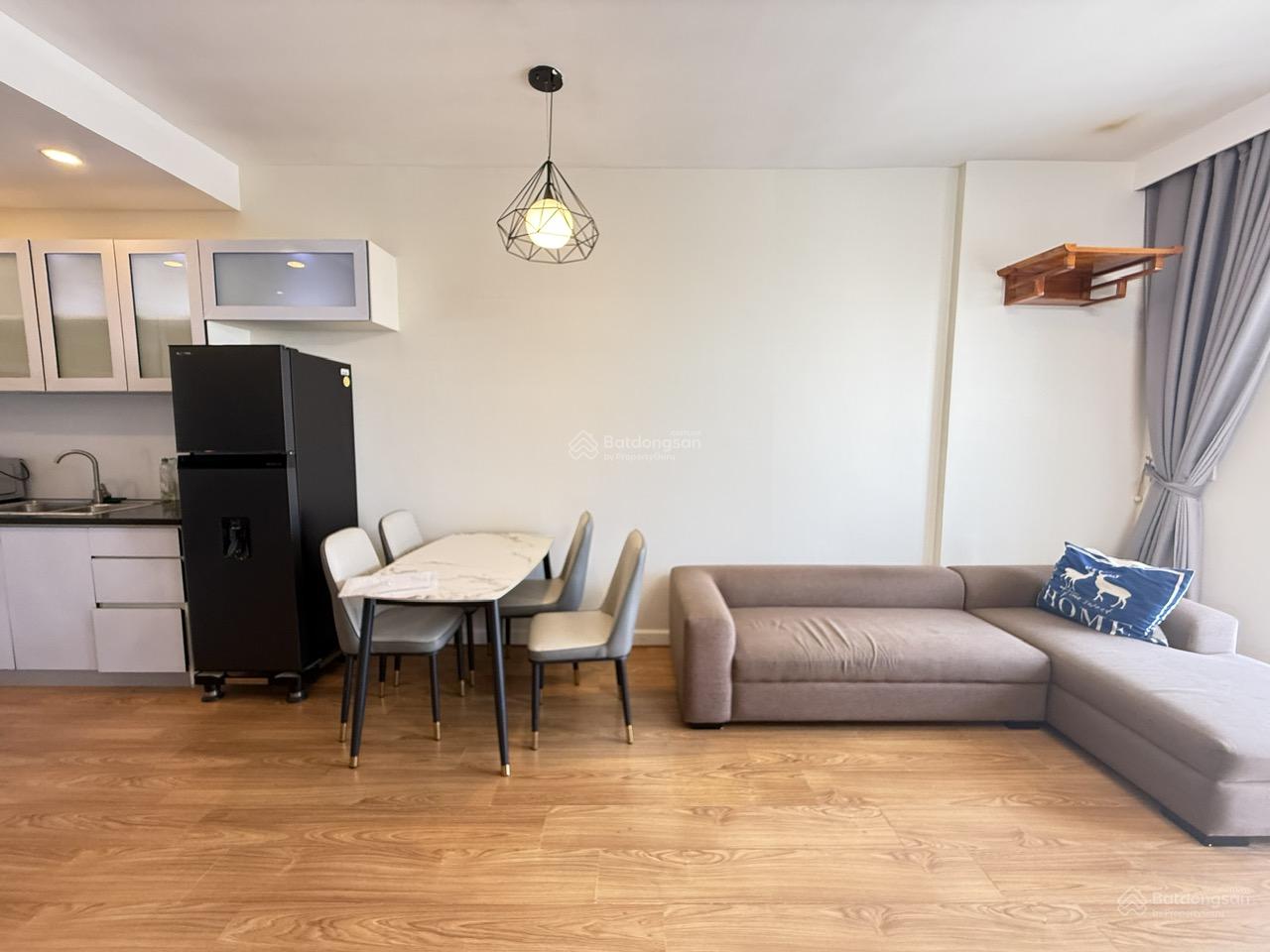 Thuê Galaxy 9 2PN 2WC 75m2 ban công view sông thoáng lầu cao quận 4 sát Q1 Q3 LH 0775 924 ***