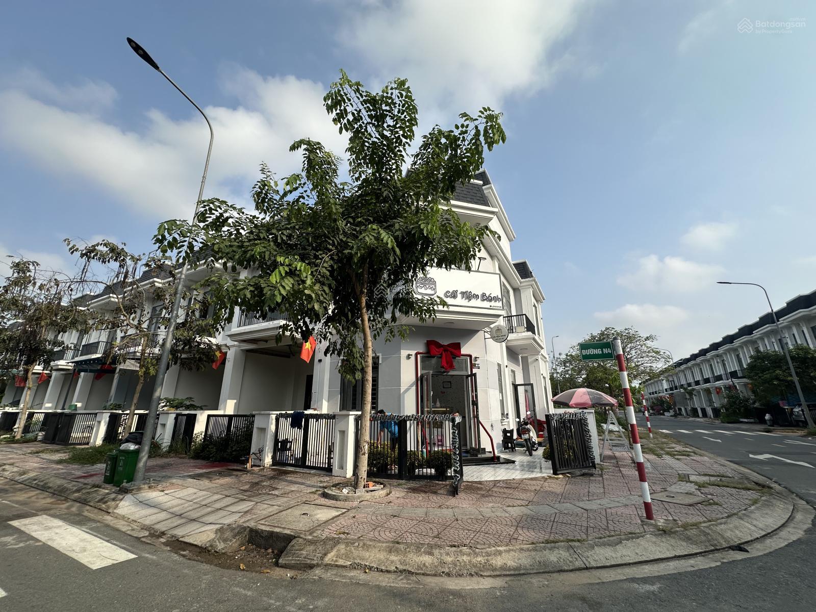 Nhà liền kề 75m2 giá tốt nhất tại The Sol City cạnh chợ Hưng Long, SHR , đã hoàn công