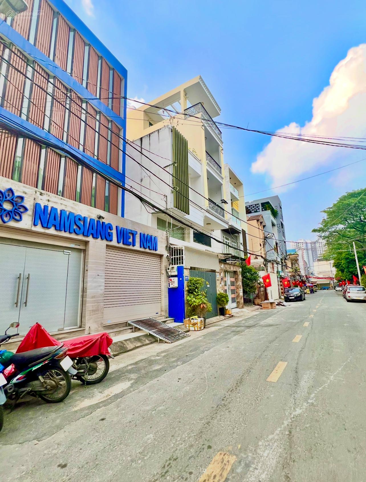 Chỉ 5.x tỷ- nhà 2 tầng 4.3x13m- Tô Hiệu- gần Đầm Sen Q11