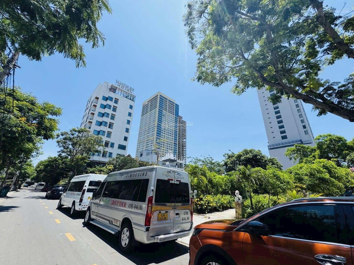 Ngay bến du thuyền sông Hàn, 100m2, mặt tiền Lý Nhật Quang vuông vức chỉ 10.7 tỷ Sơn Trà.