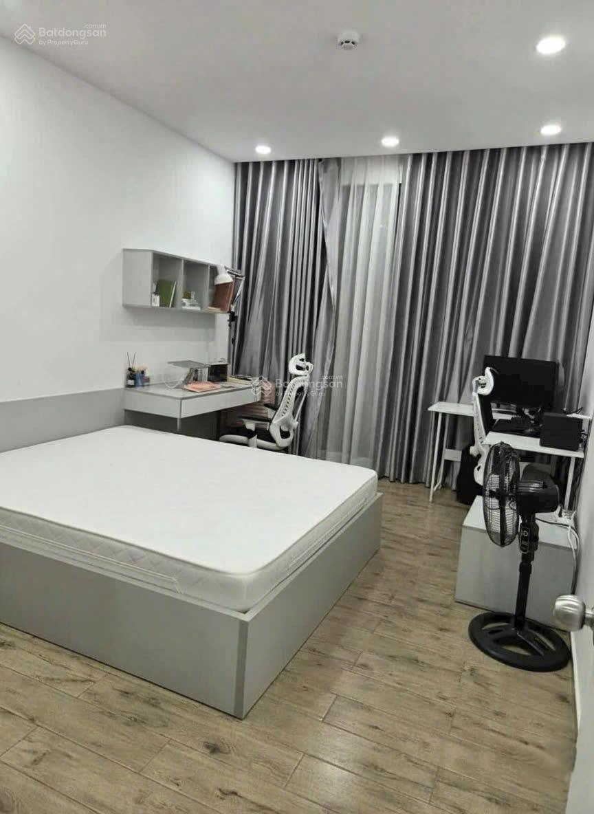 Căn 55m2-1PN Lavida Q7, có đầy đủ nội thất, cao cấp ,đẹp giá 4 tỷ (gồm 5% sổ ), view Phú Mỹ Hưng