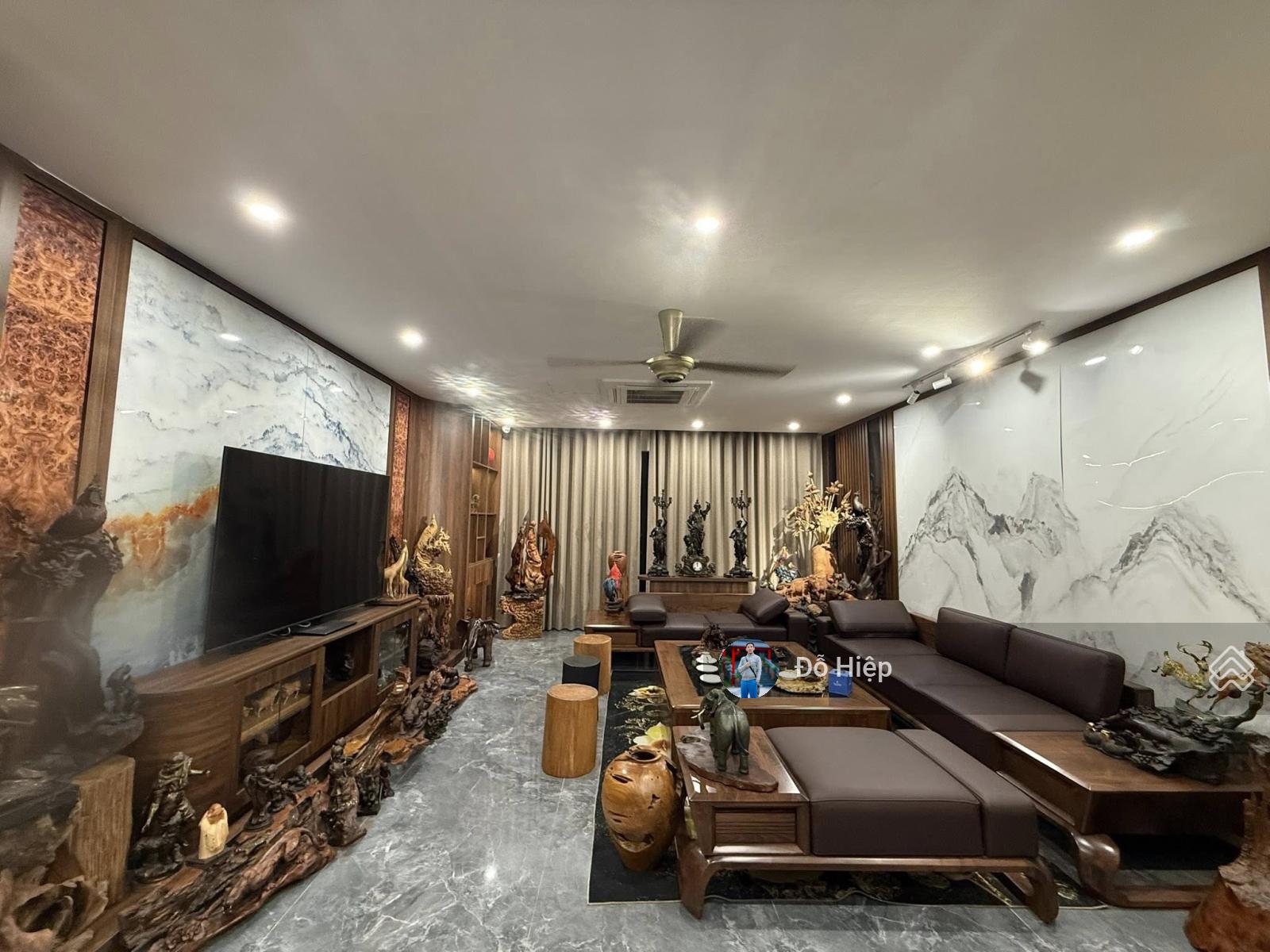 Bán nhà phố Hoàng Đạo Thành 63m², lô góc 2 mặt thoáng, ô tô tránh, Thanh Xuân