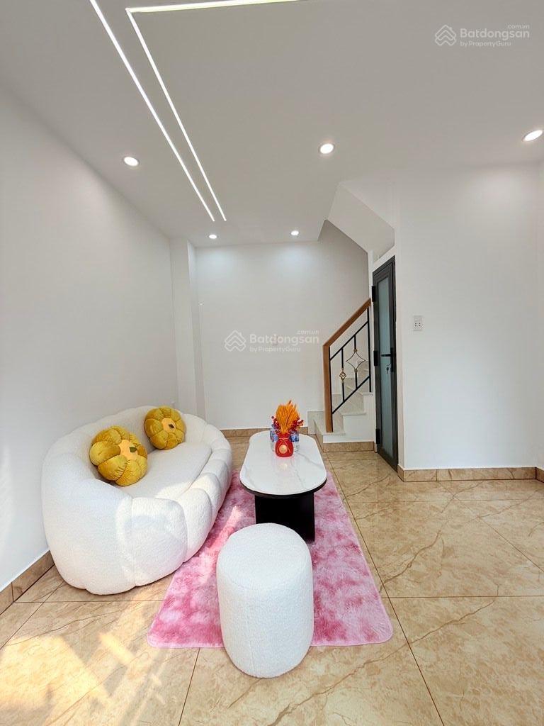 Siêu hiếm mặt tiền đường Văn Cao - Tân Phú kinh doanh sầm uất ngày đêm - cho thuê giữ tiền tốt Siêu hiếm mặt tiền đường Văn Cao - Tân Phú kinh doanh sầm uất ngày đêm - cho thuê giữ tiền tốt