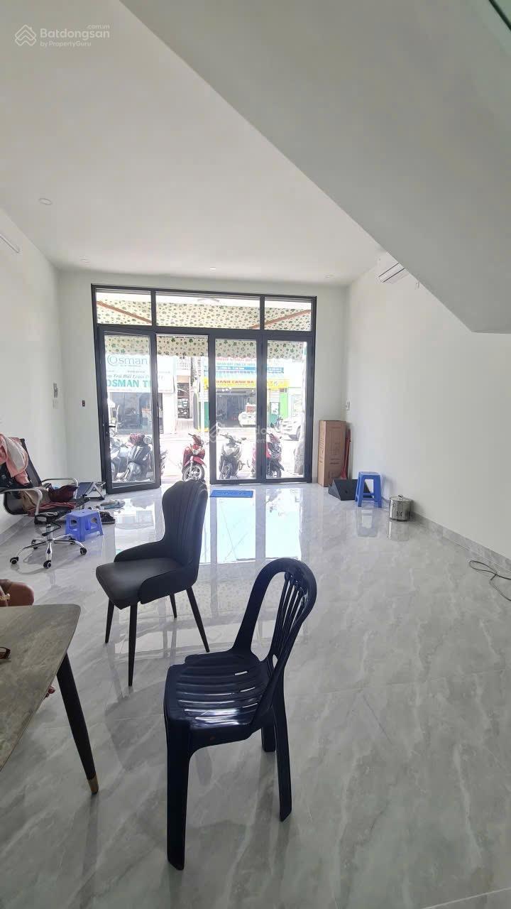 NHÀ MẶT PHỐ - ĐƯỜNG CỬU LONG CÓ SẴN 3 TẦNG - DỄ KINH DOANH