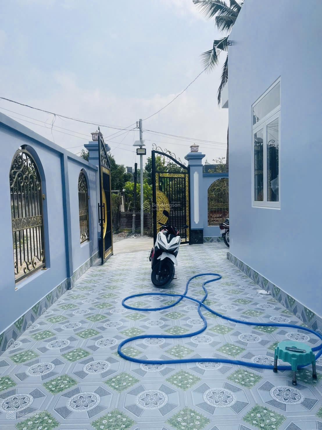 #2.45 TỶ_NHÀ MỚI TÂN AN-THỦ DẦU MỘT,GẦN CHỢ BẾN THẾ,ĐƯỜNG Ô TÔ.KHU VỰC YÊN TĨNH,MÁT MẺ QUANH NĂM