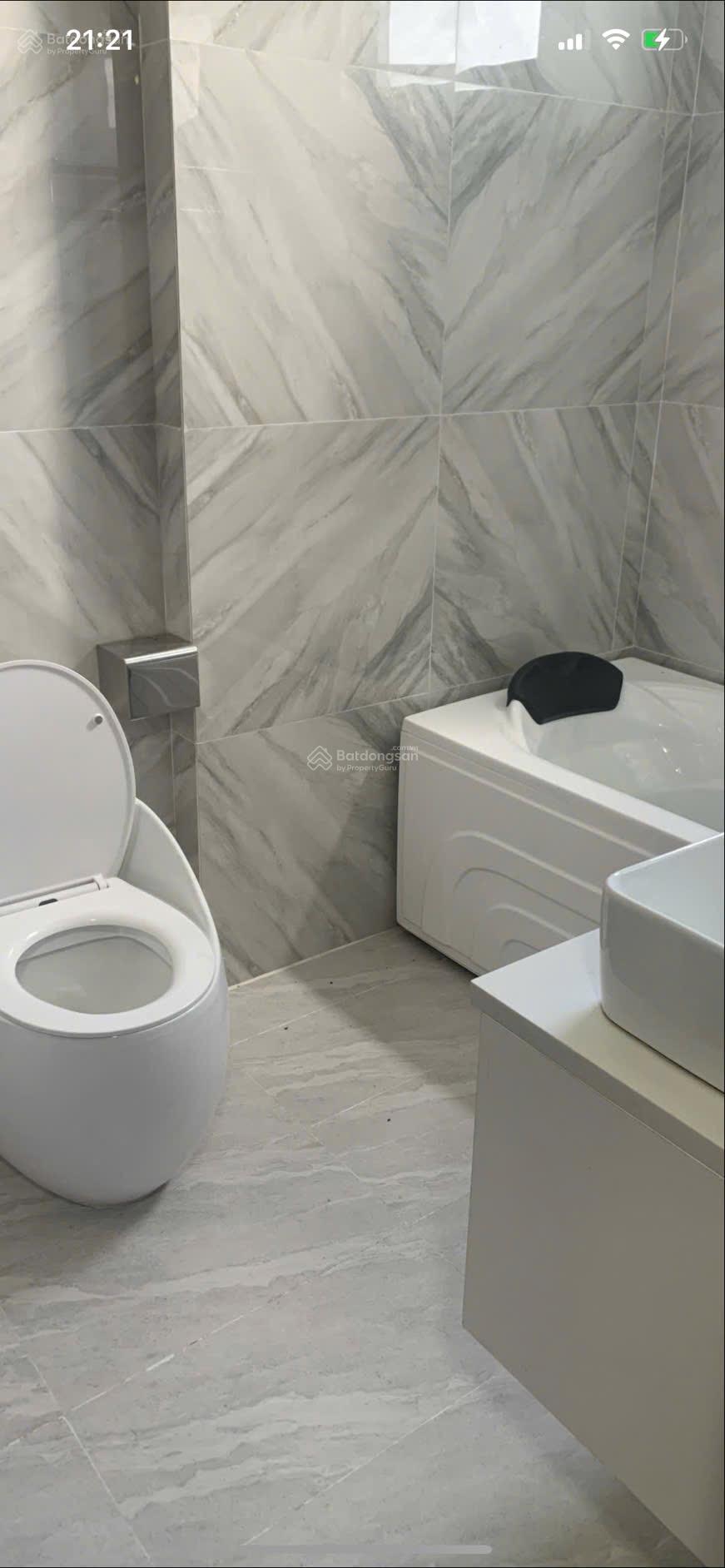 Chính chủ bán căn nhà còn mới nằm trên đường Xóm Chiếu kề bên khu đô thị Vĩnh Điềm Trung