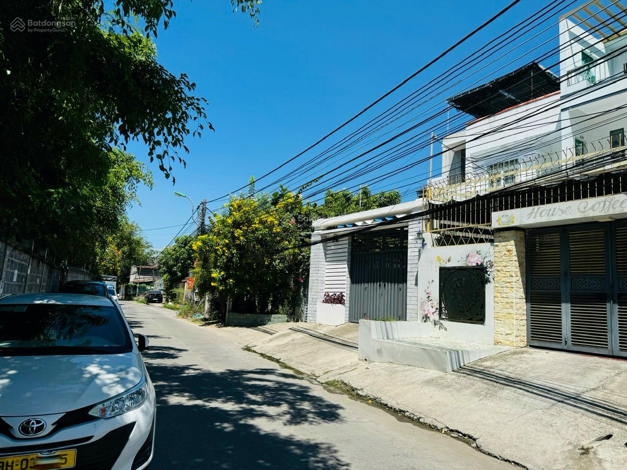 Chính chủ bán căn nhà còn mới nằm trên đường Xóm Chiếu kề bên khu đô thị Vĩnh Điềm Trung