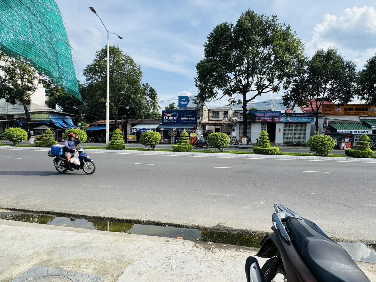Chủ kẹt tiền cần bán lô đất mặt tiền đường 23/10 Vĩnh Hiệp chỉ có 3 tỷ 850tr gần đường D30