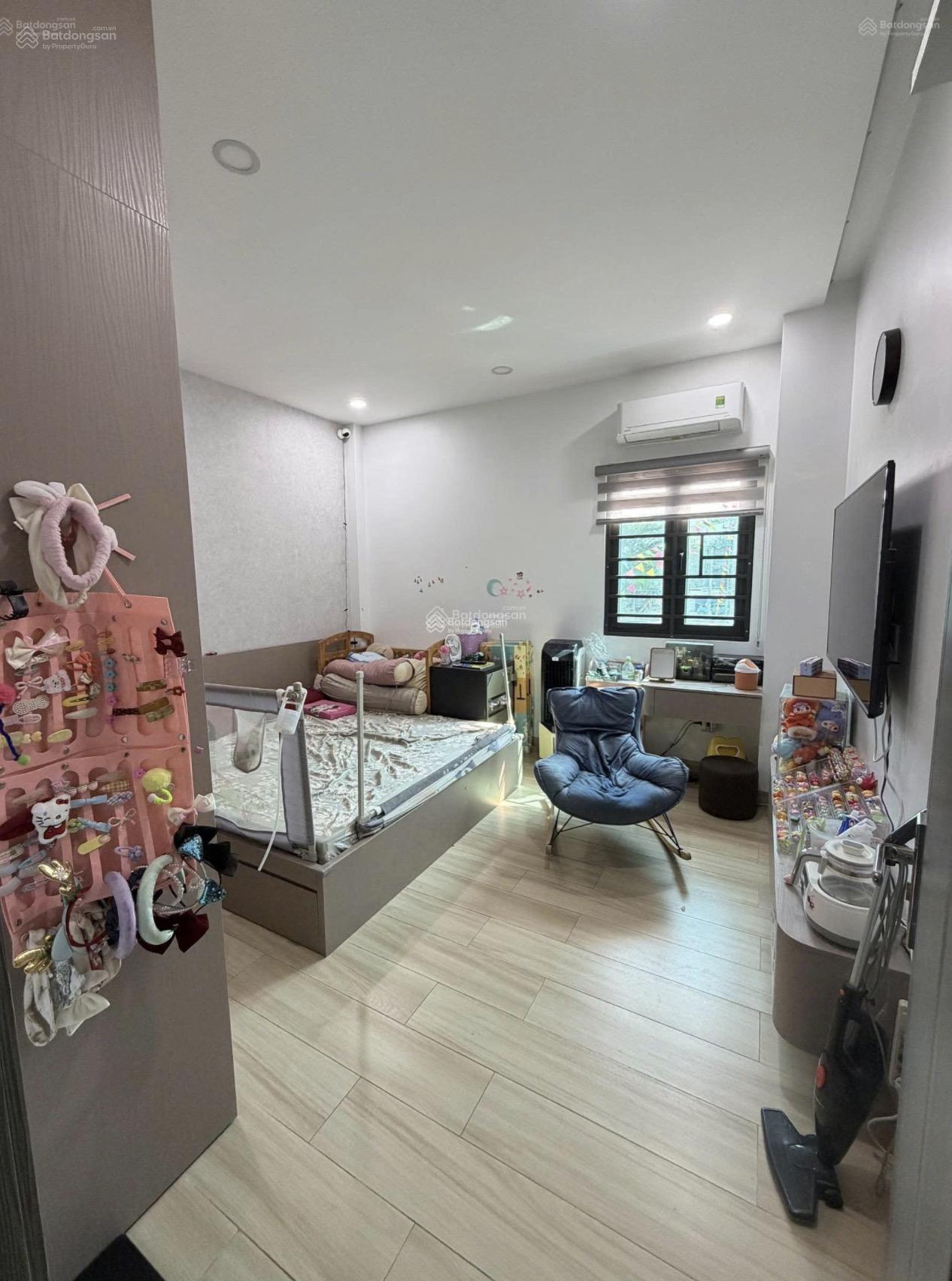 Nhà mới 3 tầng ở ngay trước Tết ngay Phạm Văn Đồng Kha Vạn Cân, Thủ Đức, giá tốt chỉ 7.1 tỷ