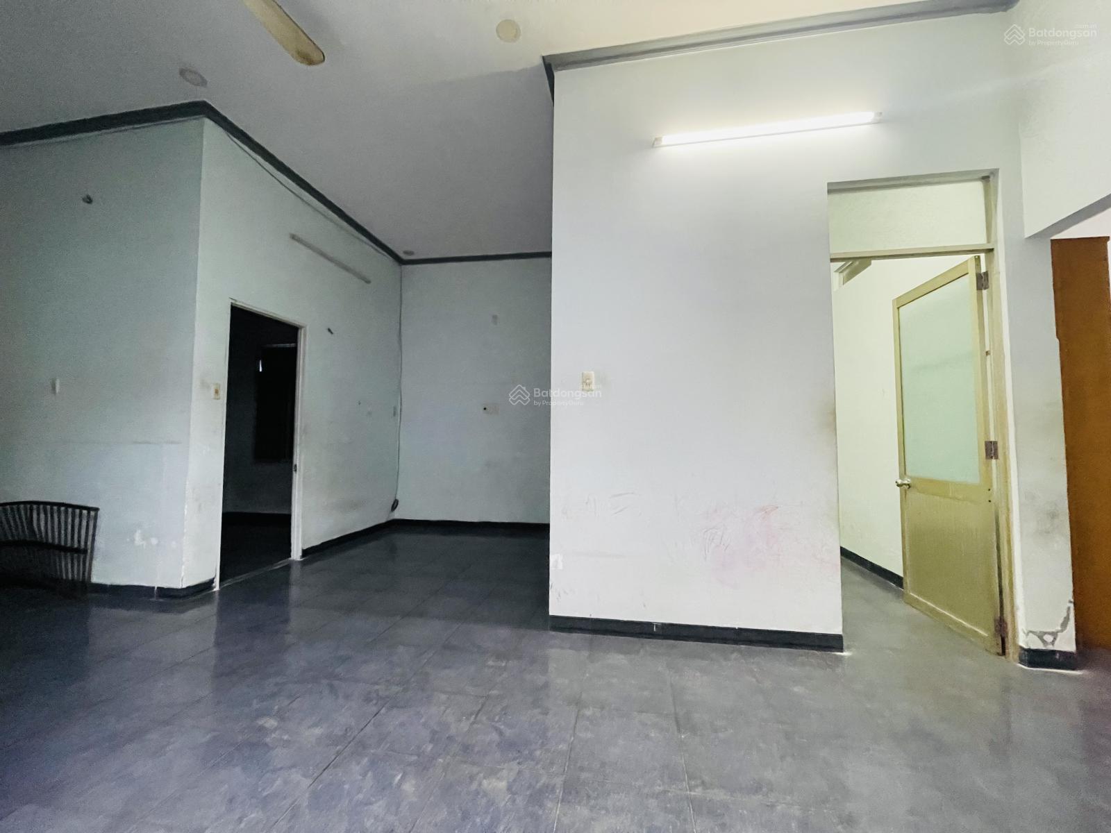 Bán nhà 2 mặt tiền gần chợ Hiền Nhi, Hà Ra, Vĩnh Phước giá chỉ 3,2 tỷ. DT 78m2 ngang 9m