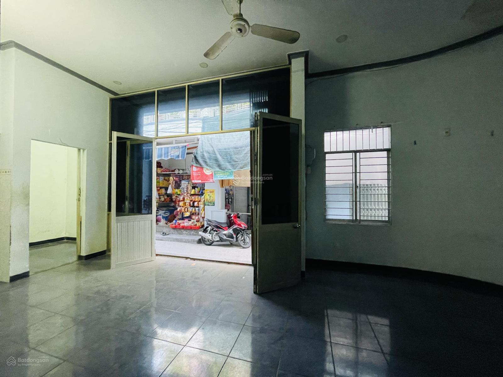 Bán nhà 2 mặt tiền gần chợ Hiền Nhi, Hà Ra, Vĩnh Phước giá chỉ 3,2 tỷ. DT 78m2 ngang 9m