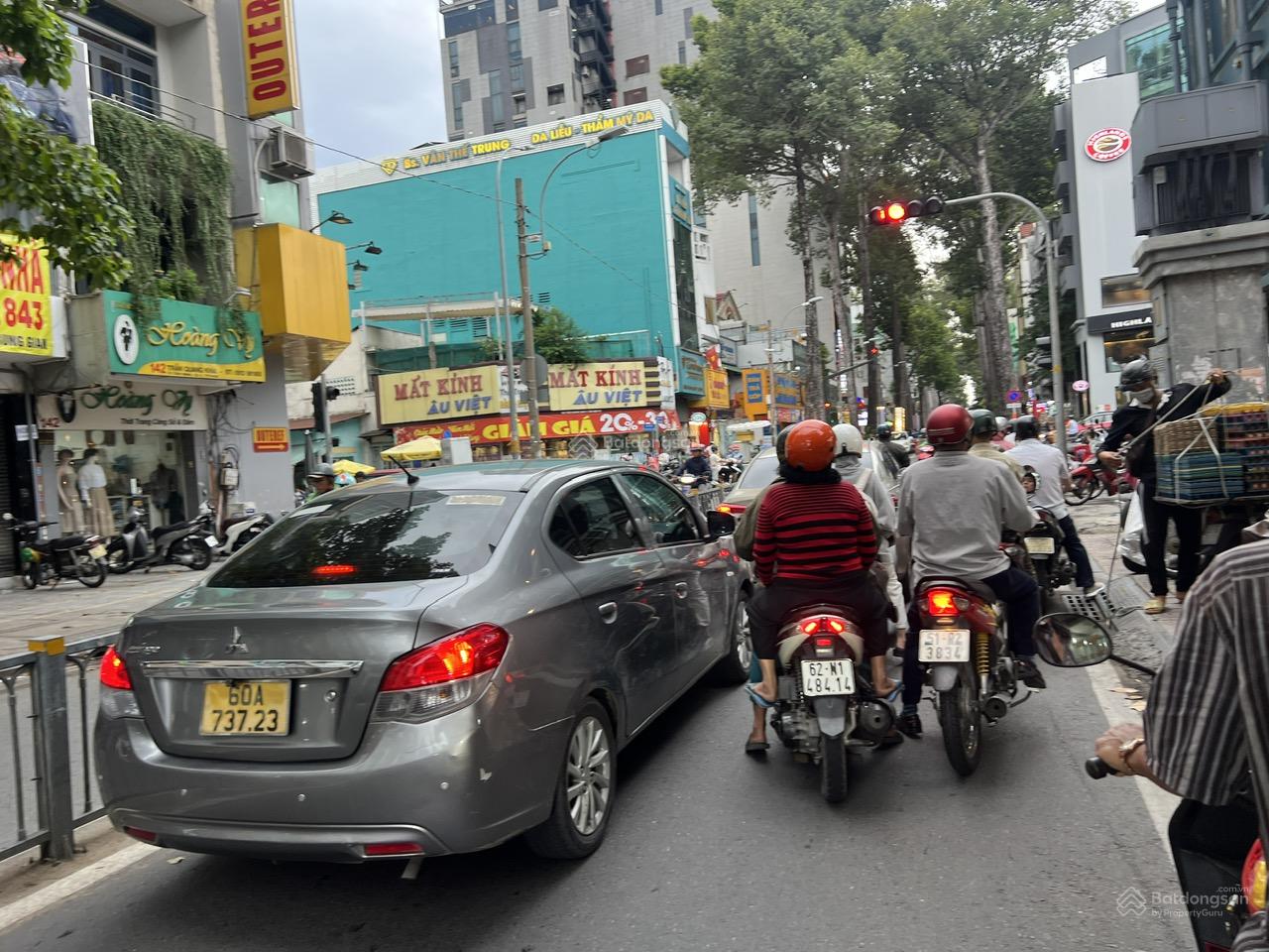 Bán nhà MT 146B Trần Quang Khải, 5.5x4, 1 lầu, gần chợ Tân Định, 11.5 tỷ Bán nhà MT 146B Trần Quang Khải, 5.5x4, 1 lầu, gần chợ Tân Định, 11.5 tỷ