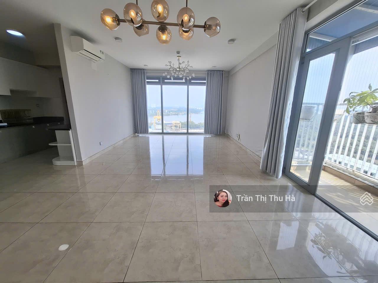 PENTHOUSE LUXGARDEN 111M 3PN- NỘI THẤT CƠ BẢN- Ở LIỀN. QUẬN 7