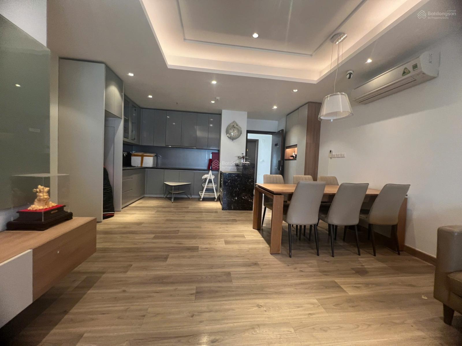 Cho Thuê Căn Hộ Garden Gate, 3PN , 2WC , Full Nội Thất, Giá 20 triệu , bao phí quản lý ,0908 435 *** Cho Thuê Căn Hộ Garden Gate, 3PN , 2WC , Full Nội Thất, Giá 20 triệu , bao phí quản lý ,0908 435 ***