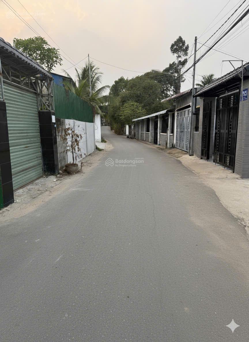 Lô Góc 2 Mặt Tiền, Đường Xe Hơi, Trục Thông, DT 8X20m, Giá 2 Tỷ 300Tr