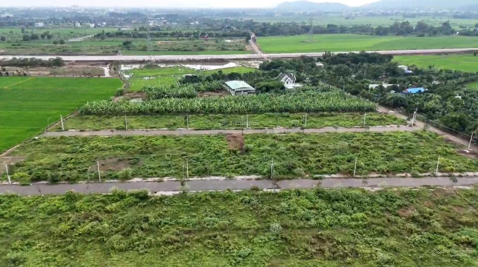 CHÍNH CHỦ CẮT LỖ LÔ ĐẤT ĐƯỜNG SỐ 15, SỔ SẴN, THỔ CƯ 70/126M.