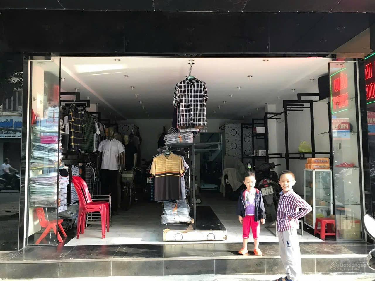 Mặt đường Hai Bà Trưng (2 chiều ô tô) - 170m2 - mặt tiền 9m - 2 tầng - giá tốt 39 tỷ