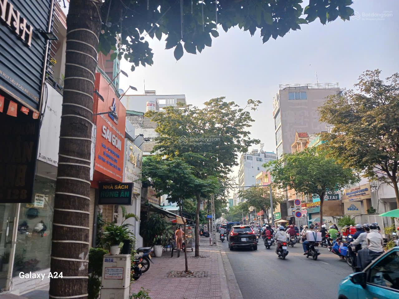 MẶT TIỀN KINH DOANH TRUNG TÂM QUẬN PHÚ NHUẬN - 7 TẦNG- THANG MÁY- DÒNG TIỀN-261m2- 23 TỶ TL