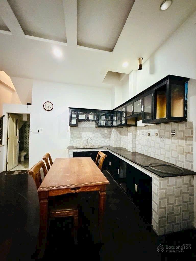 BÁN NHÀ HẺM 266 TÔN ĐẢN 4 PHÒNG NGỦ QUẬN 4