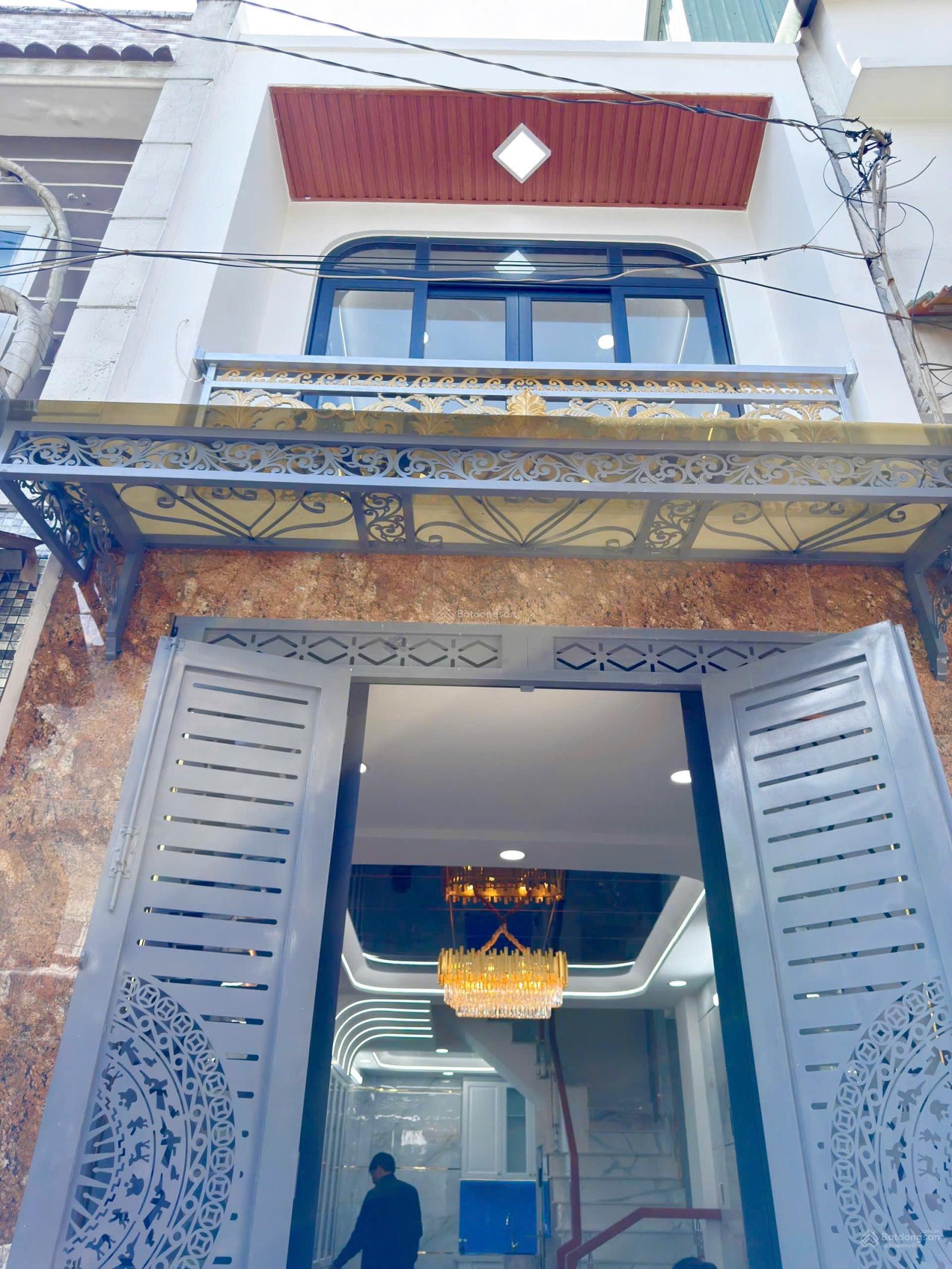 Bán nhà mới xây cách Chợ Phú Lạc 300m, Sổ hồng riêng giá 2 tỷ 700 cho thuê tháng 8tr, giá còn bớt