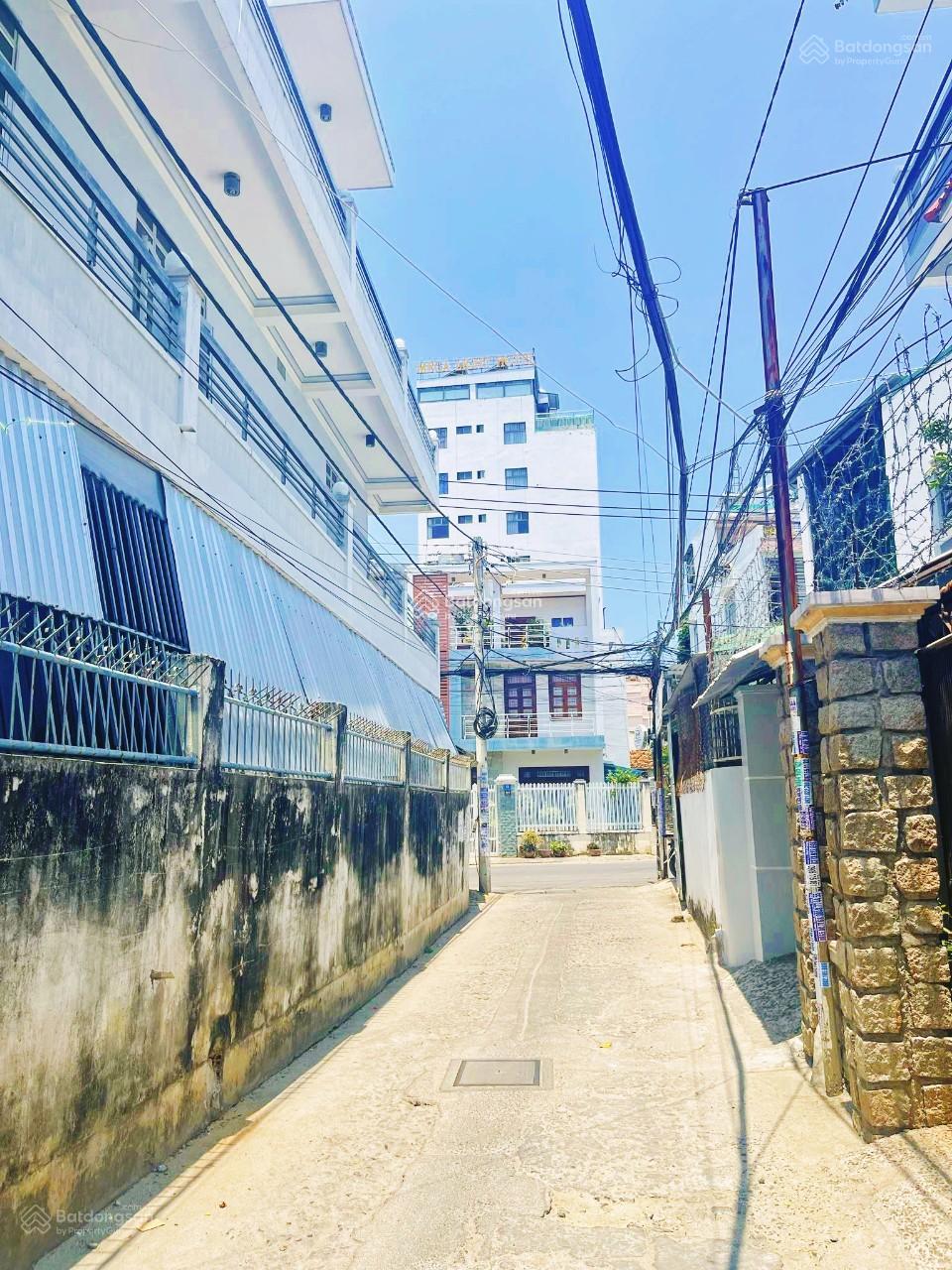 CHỈ 10 TỶ SỞ HỮU LÔ ĐẤT ĐẸP GẦN BIỂN, HẺM 62 ĐẶNG TẤT CÁCH BÃI TẮM HÒN CHỒNG CHỈ 300MET/ 0931 800 ***