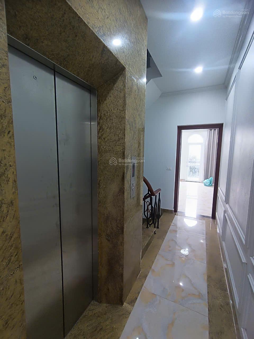 Cho thuê liền kề Roman Plaza đường Tố Hữu, Nam Từ Liêm 85m2, 5 tầng, MT 5m, thang máy, giá 45tr