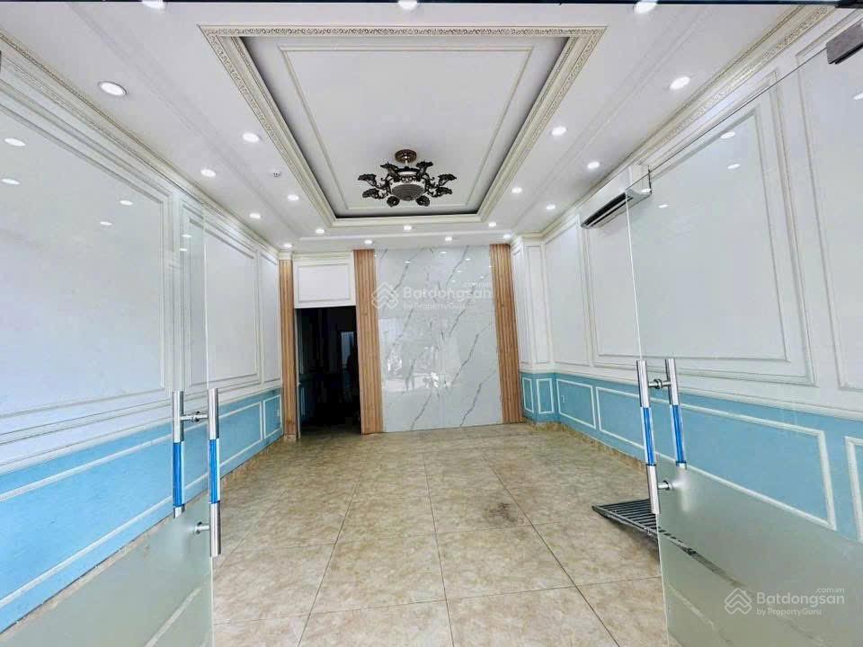 Cho thuê nguyên căn Mặt tiền Phan Văn Trị, Cityland Gò Vấp. DT 5*20, thang máy