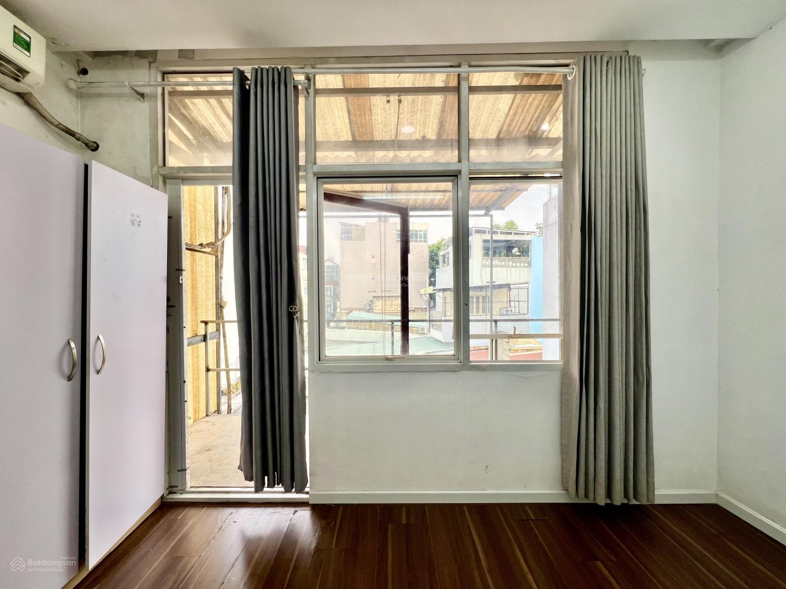 Giá rẻ! cho thuê căn hộ 2PN 45m2 5ng3xe balcon sau thoáng ngay Ga Sài Gòn Cầu Lê Văn Sỹ Q3