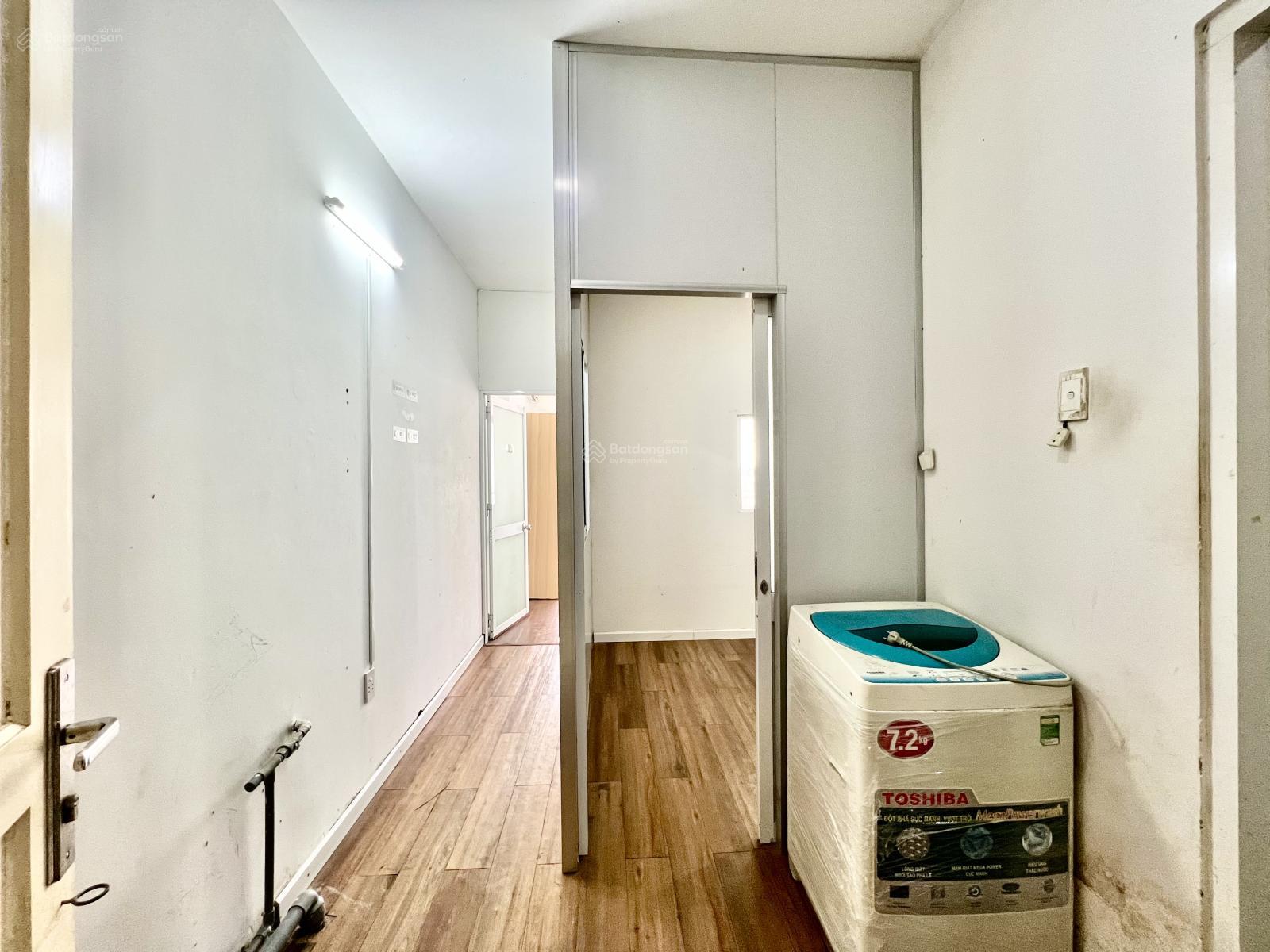 Giá rẻ! cho thuê căn hộ 2PN 45m2 5ng3xe balcon sau thoáng ngay Ga Sài Gòn Cầu Lê Văn Sỹ Q3