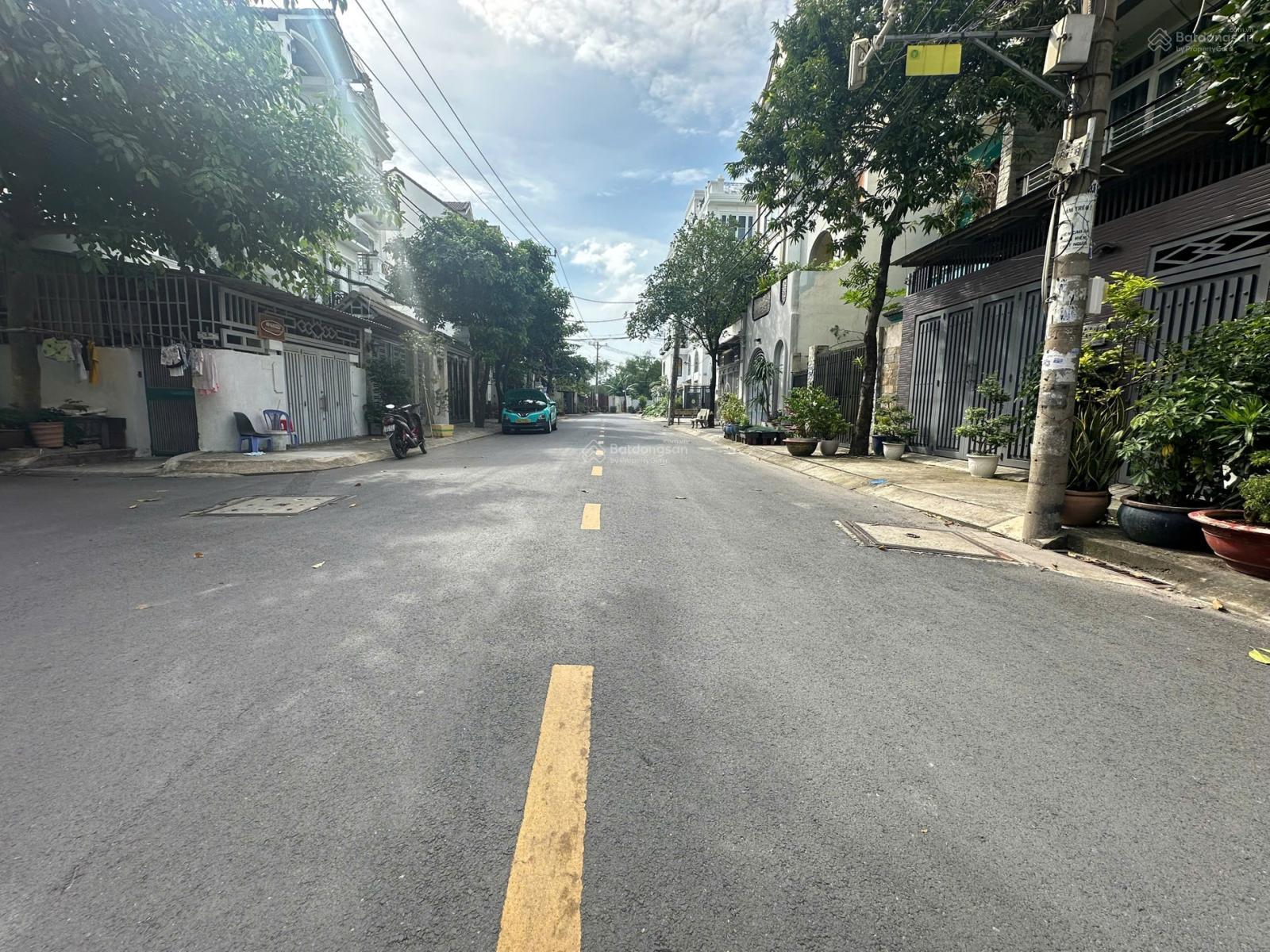 BÁN ĐẤT XÂY DỰNG CAO TẦNG - HẺM XE HƠI Đ.DƯƠNG QUẢNG HÀM - KHÔNG NGẬP NƯỚC - KHÔNG VƯỚNG ĐƯỜNG BAY