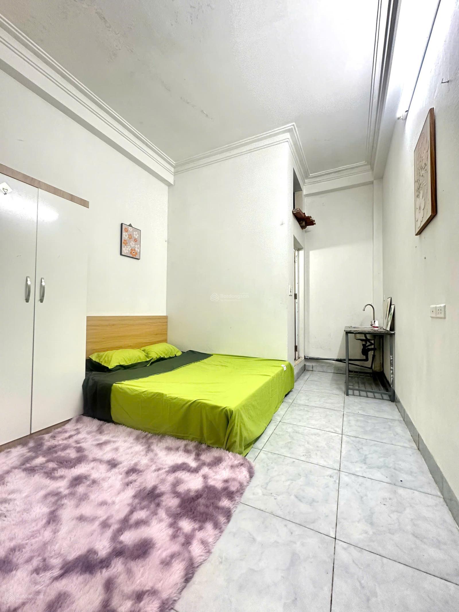 Phòng khép kín cửa sổ thoáng 16 Dịch Vọng Hậu 3tr3