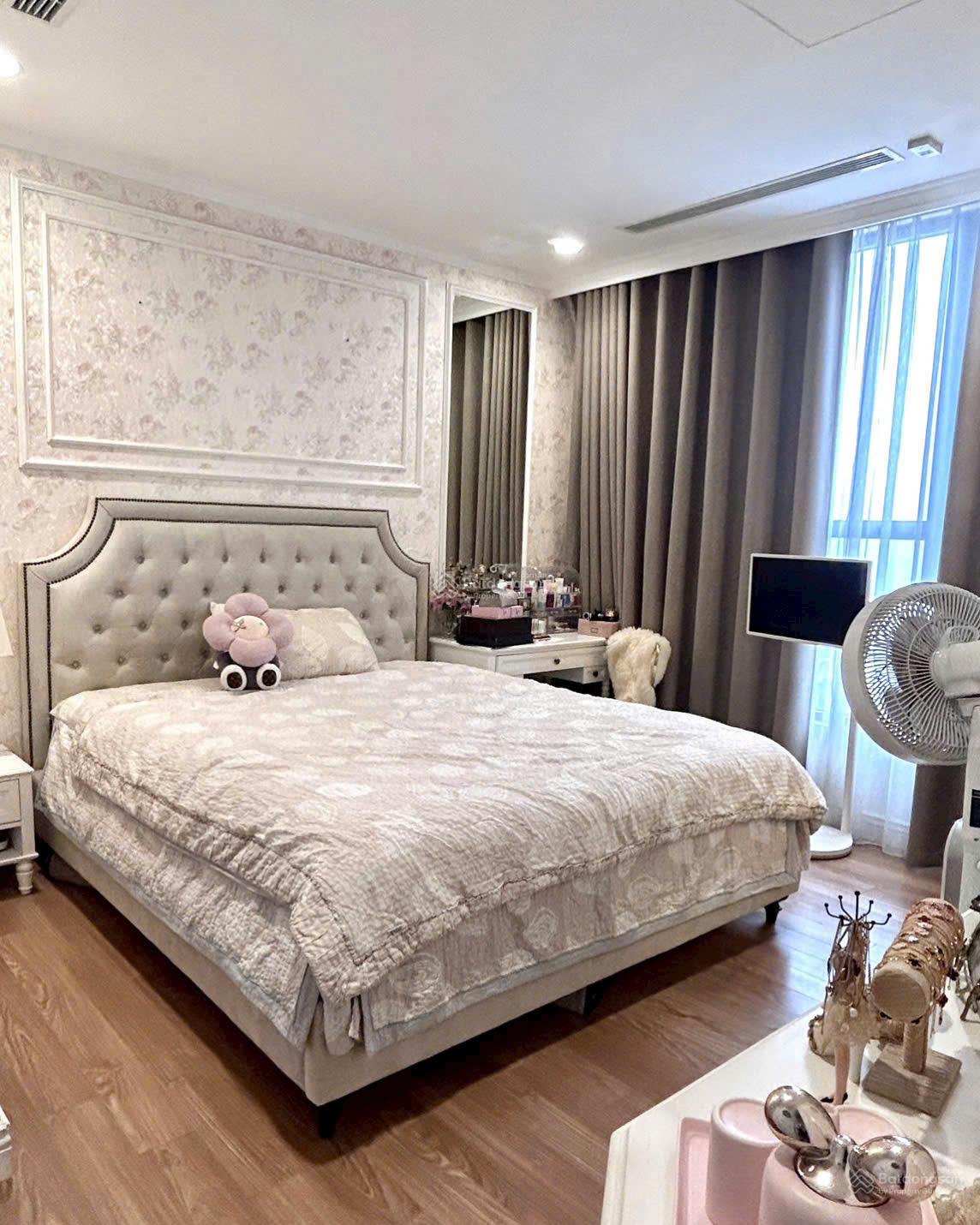 Đổi 3PN bán nhanh 2PN căn góc tại Park 12 giá rẻ, thích hợp đầu tư - view thoáng