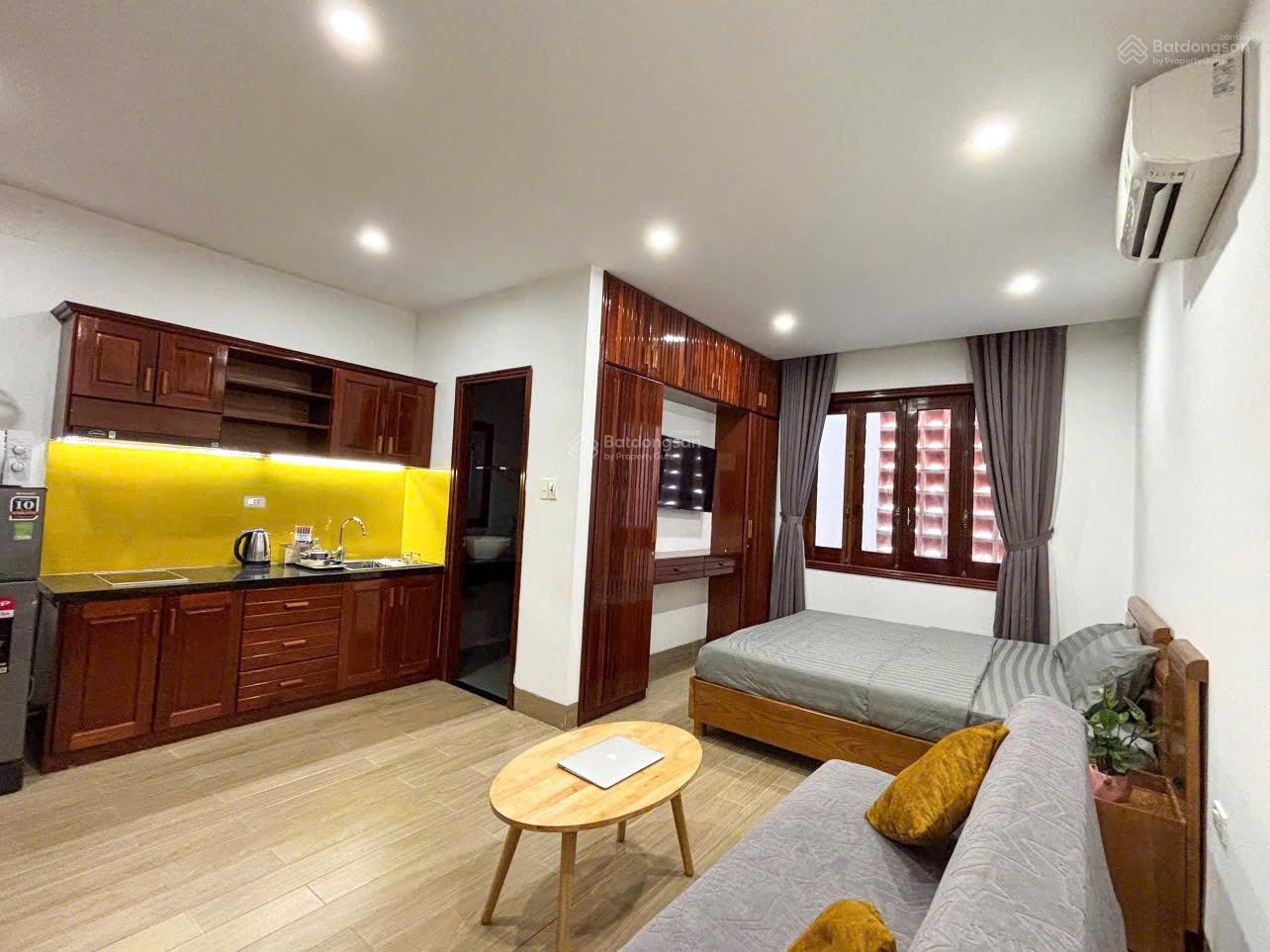 Chính chủ cần bán nhanh toà căn hộ 4 tầng mt Thạch Lam sát Biển. Đang có dòng tiền tốt 50tr/tháng.