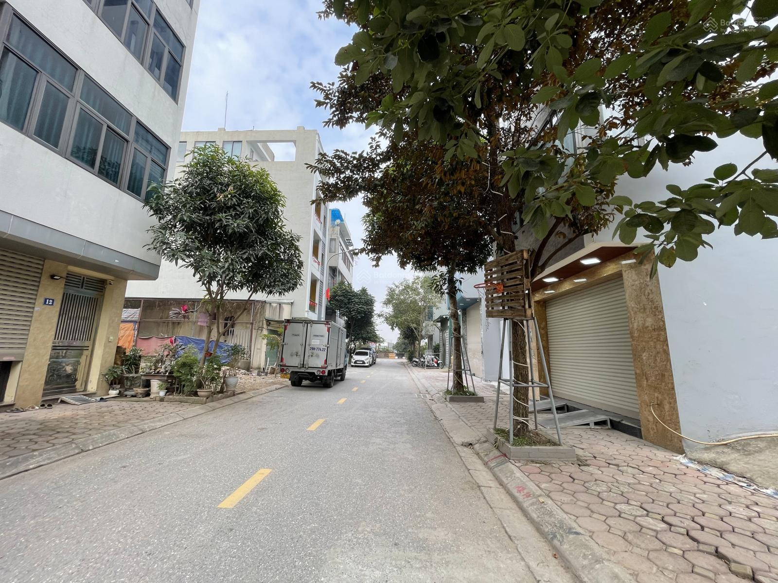 Bán đất tái định cư Thạch Bàn, 90m2 giá tốt