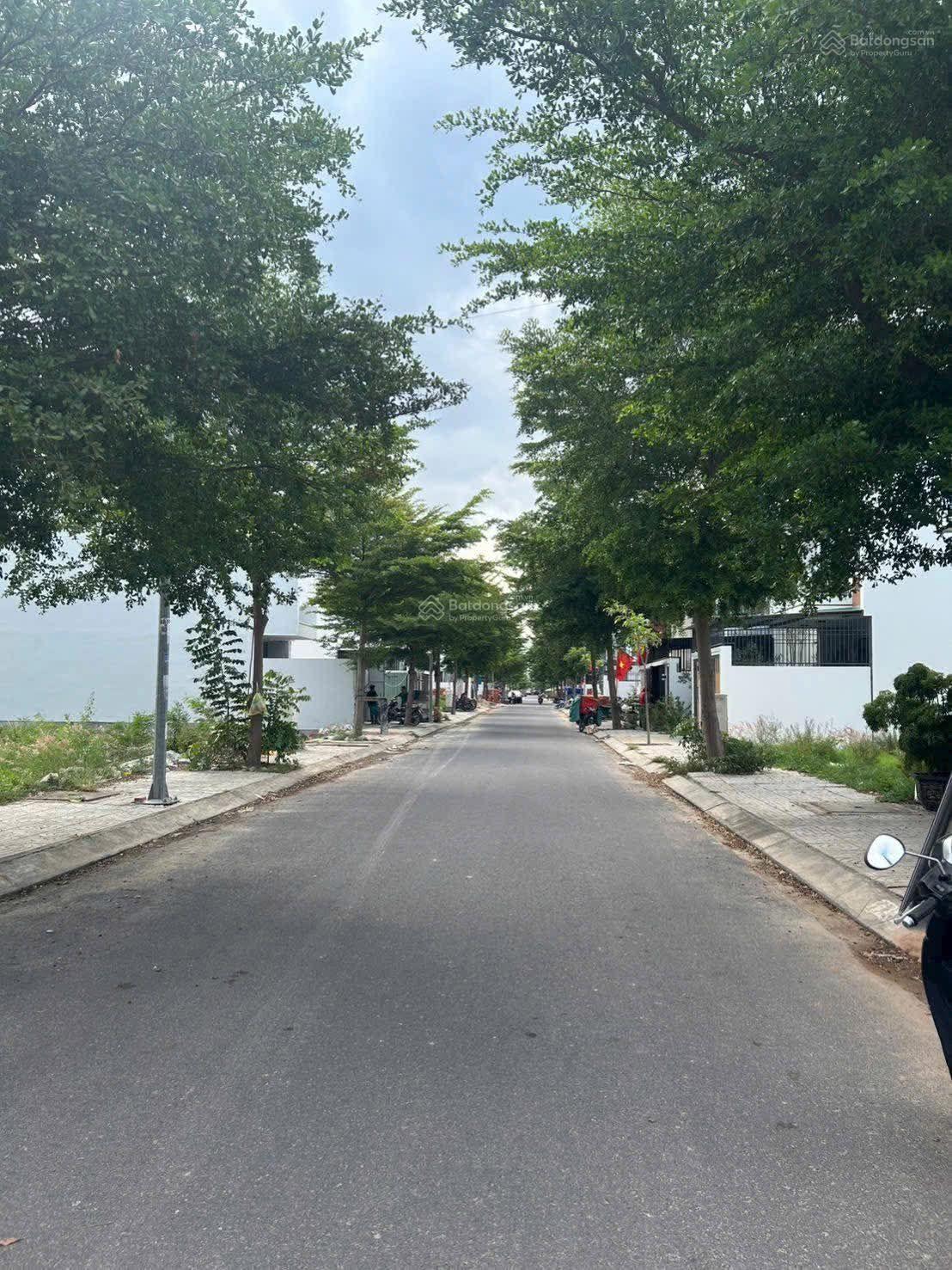 Chính chủ bán nhà thô Mỹ Gia gói 5 - giá rẻ nhất thị trường chỉ 6.850 tỷ - còn bớt - hướng Đông 12m