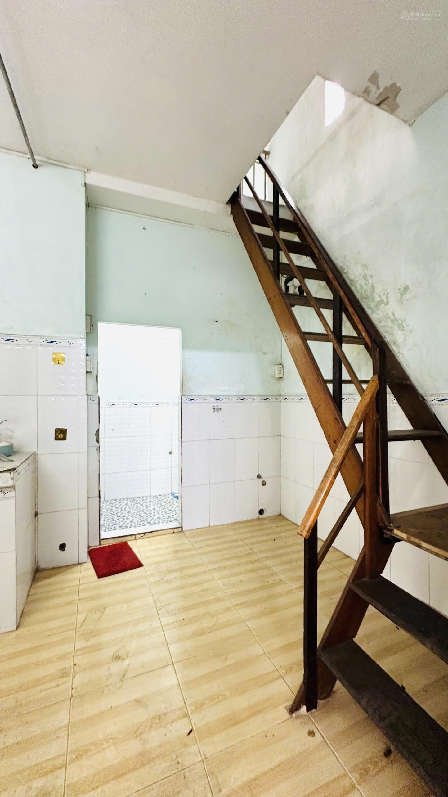 Nhà lầu hẻm ô tô con. Phạm văn đồng. Linh tây. Gần Tô Ngọc Vân. Đại học cảnh sát. Gần mặt tiền